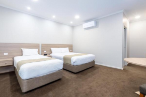 Somerset Hotel, Somerset